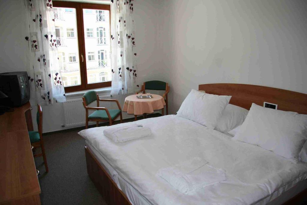 Lazensky Hotel Park Poděbrady Esterno foto